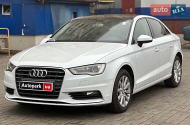 Седан Audi A3 2015 в Одессе