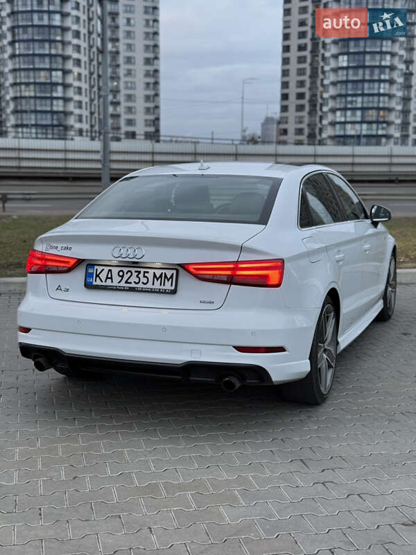 Седан Audi A3 2016 в Києві