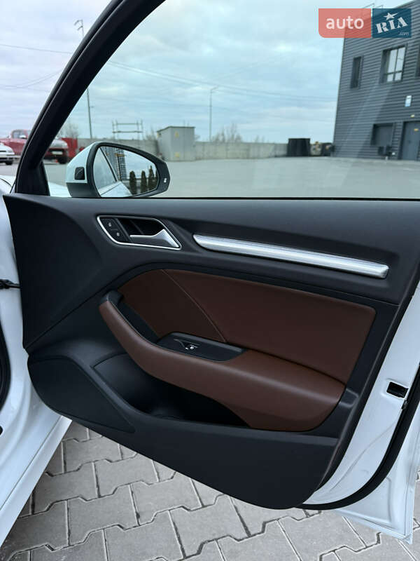 Седан Audi A3 2016 в Києві