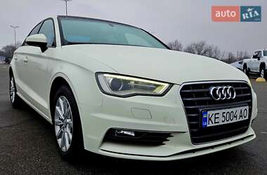 Седан Audi A3 2015 в Днепре