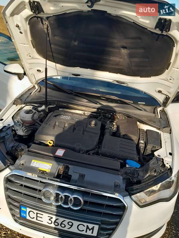 Хэтчбек Audi A3 2015 в Заставной