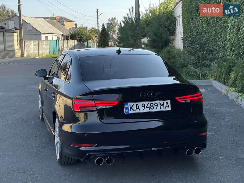Седан Audi A3 2015 в Лубнах