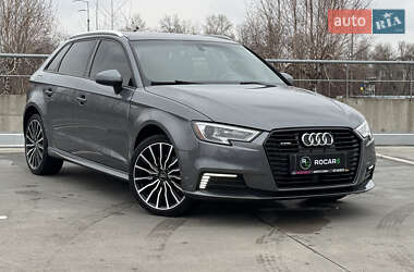 Хетчбек Audi A3 2016 в Києві