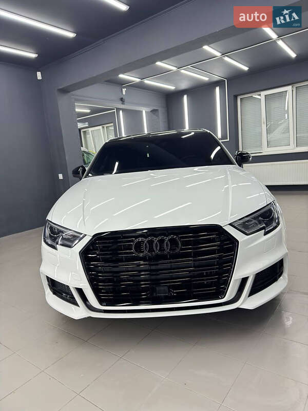 Седан Audi A3 2017 в Львове