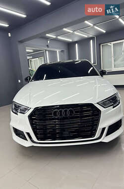 Седан Audi A3 2017 в 