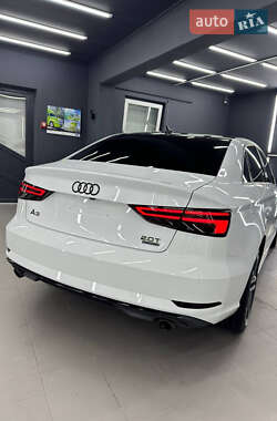 Седан Audi A3 2017 в 