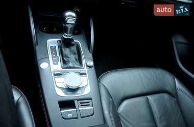 Хэтчбек Audi A3 2016 в 