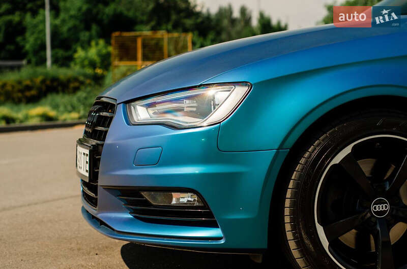 Седан Audi A3 2013 в Днепре