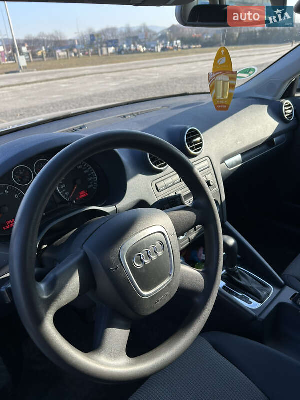 Хэтчбек Audi A3 2004 в Мукачево