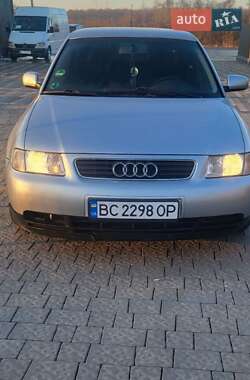 Хетчбек Audi A3 1999 в Городку