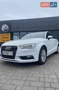 Седан Audi A3 2015 в 