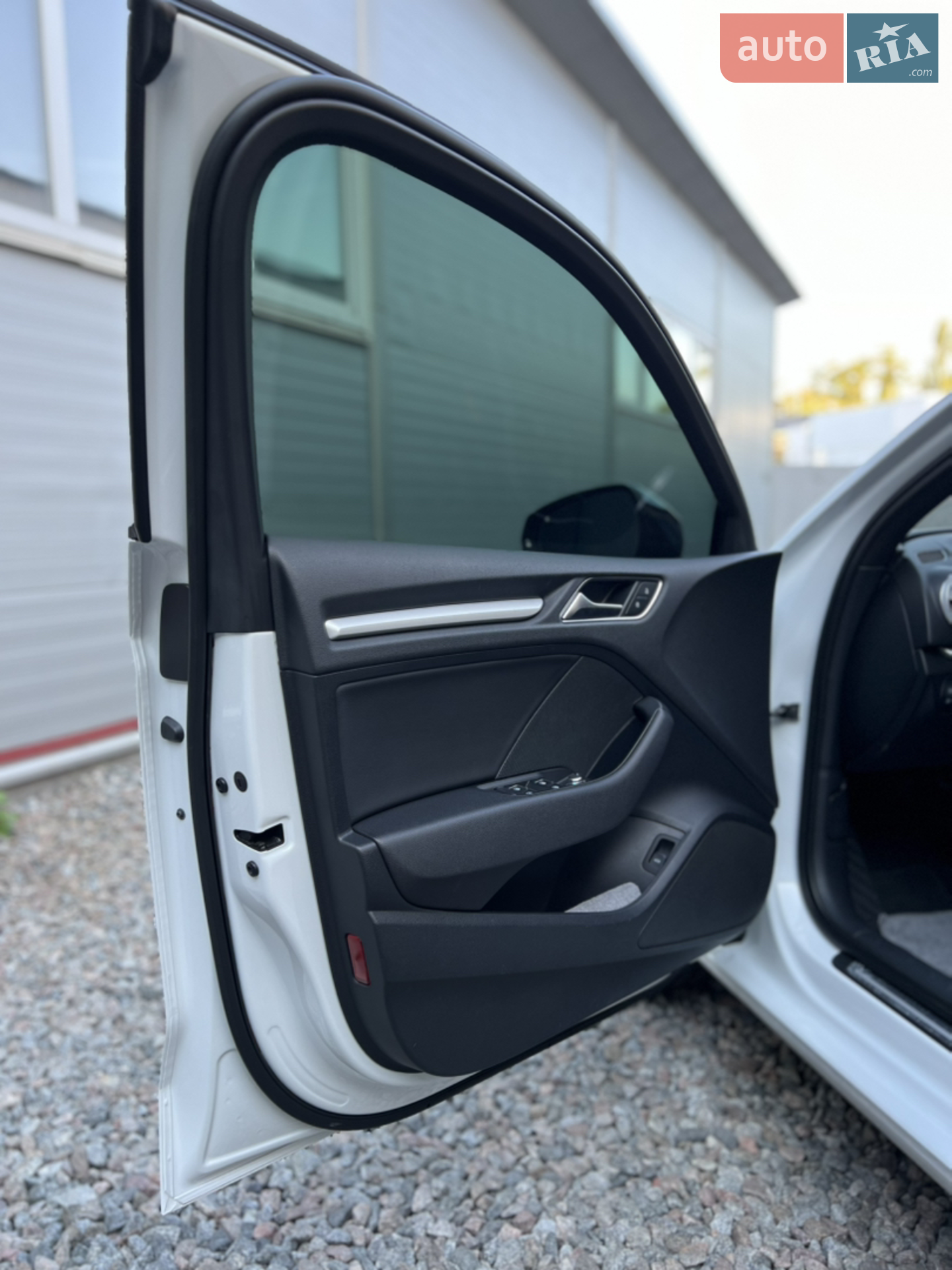 Audi A3 2016 VIN WAUB8GFF7H1011618 фото оголошення 10 з 25