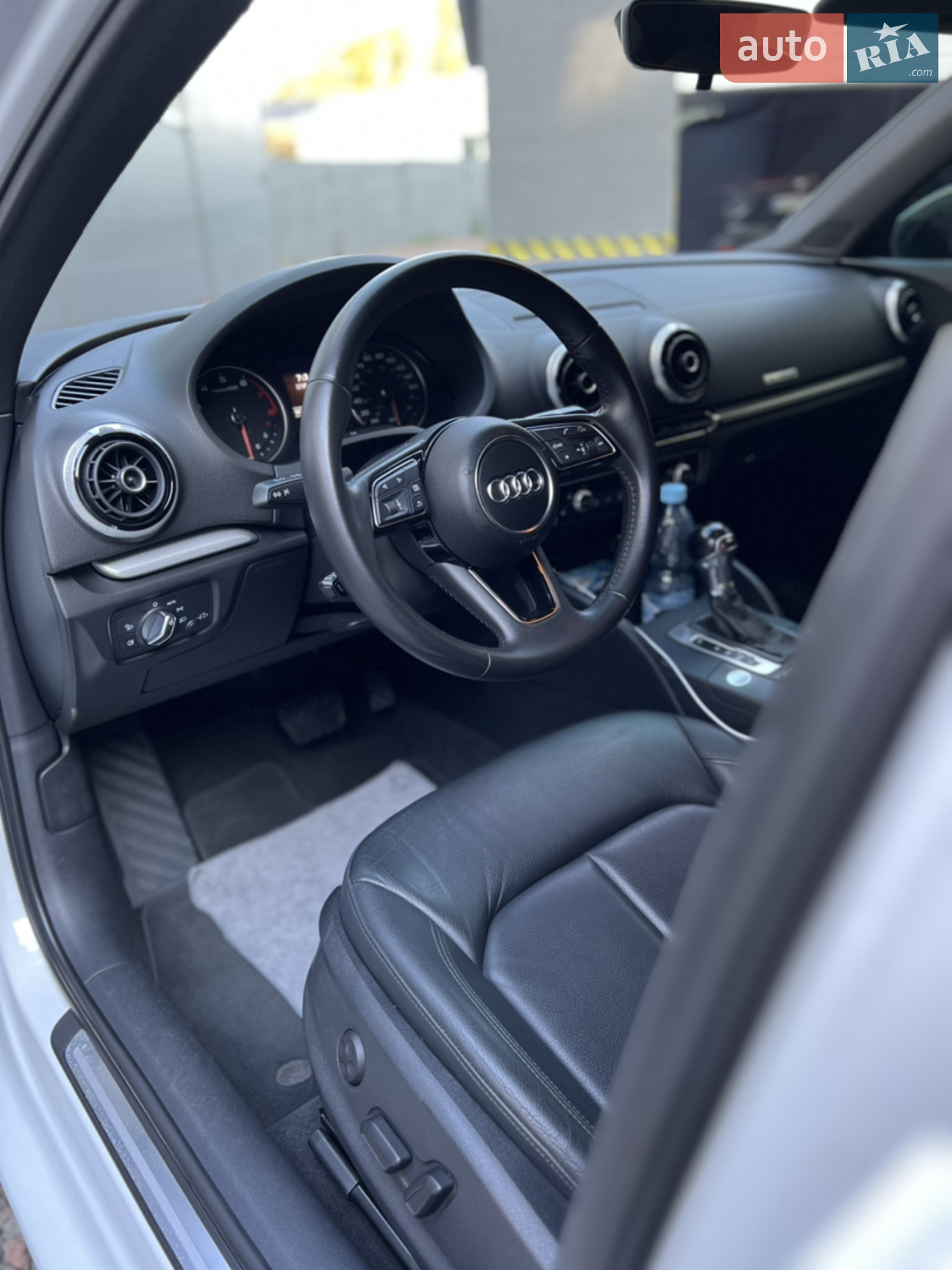 Audi A3 2016 VIN WAUB8GFF7H1011618 фото оголошення 11 з 25