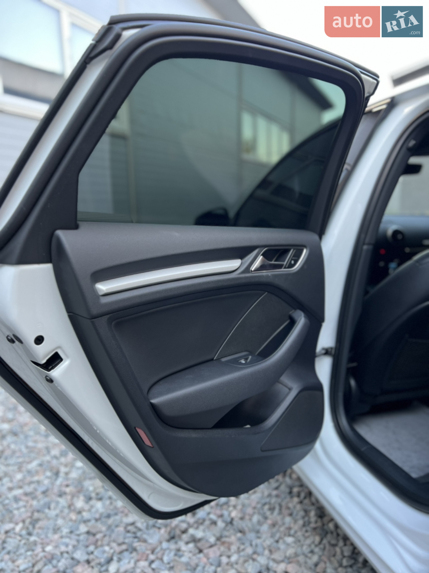 Audi A3 2016 VIN WAUB8GFF7H1011618 фото оголошення 13 з 25