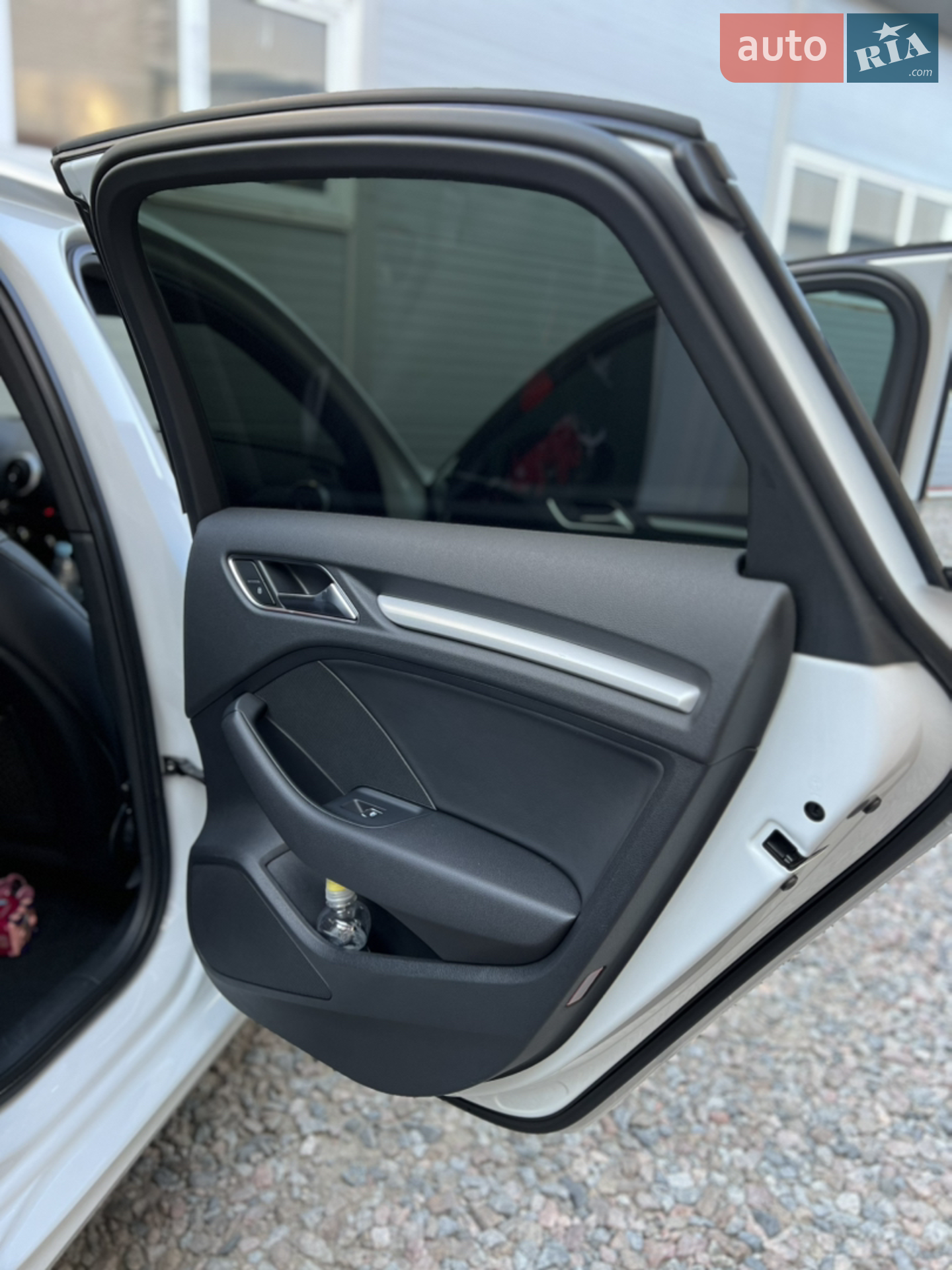 Audi A3 2016 VIN WAUB8GFF7H1011618 фото оголошення 17 з 25