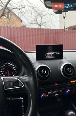 Седан Audi A3 2015 в Львове