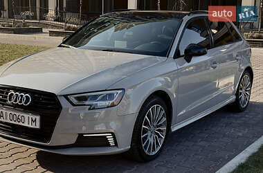 Хэтчбек Audi A3 2017 в Киеве