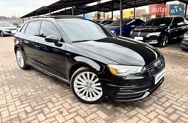 Хэтчбек Audi A3 2016 в Кривом Роге