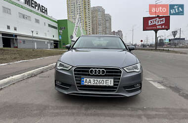 Хэтчбек Audi A3 2016 в Киеве