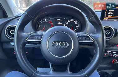 Хэтчбек Audi A3 2014 в 
