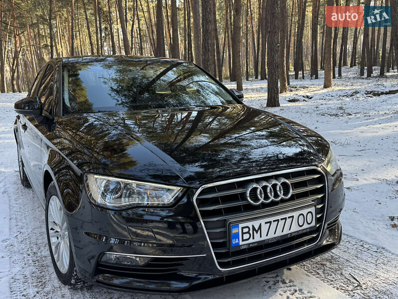 Седан Audi A3 2016 в Ахтырке