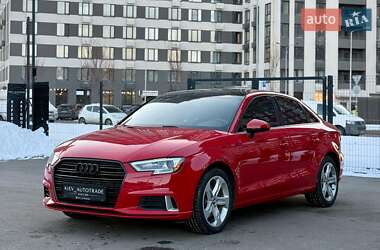Седан Audi A3 2016 в 