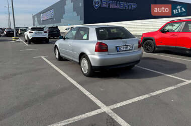 Хэтчбек Audi A3 1998 в 
