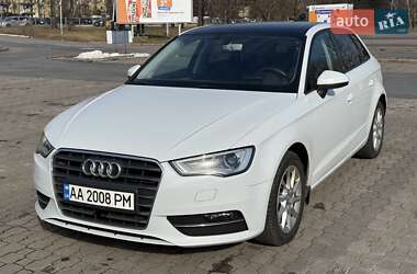 Хэтчбек Audi A3 2015 в Киеве