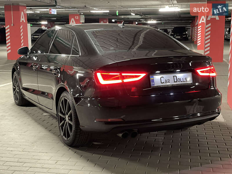 Седан Audi A3 2015 в Киеве