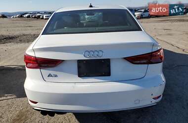 Седан Audi A3 2018 в 