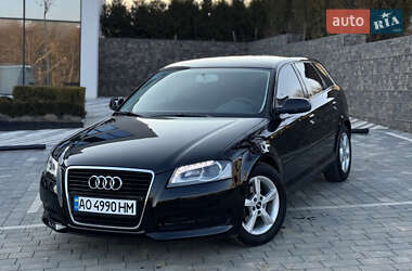 Хэтчбек Audi A3 2012 в 