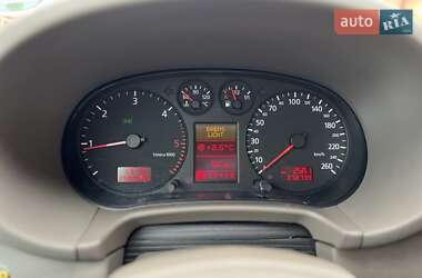 Хэтчбек Audi A3 2002 в 