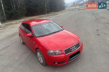 Хэтчбек Audi A3 2004 в 
