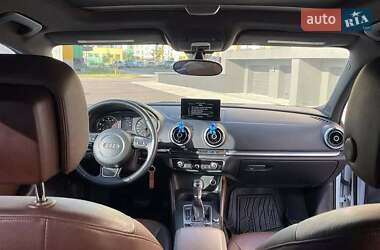 Седан Audi A3 2015 в Рівному