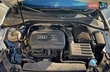 Седан Audi A3 2015 в Рівному