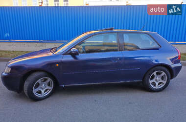 Хэтчбек Audi A3 1997 в 