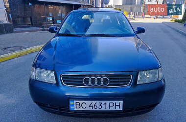 Хэтчбек Audi A3 1997 в 