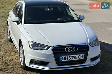 Седан Audi A3 2015 в Одессе