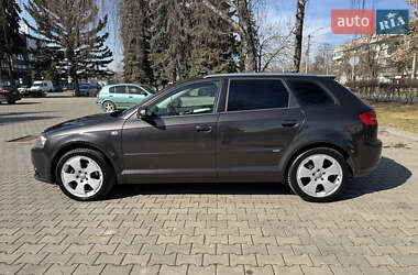 Хэтчбек Audi A3 2007 в 