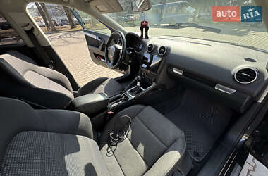 Хэтчбек Audi A3 2007 в 