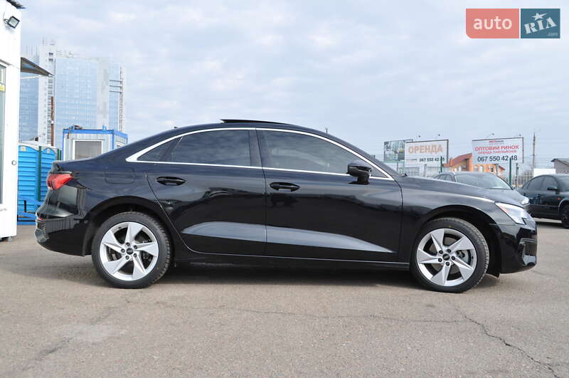 Седан Audi A3 2023 в Киеве