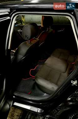 Хэтчбек Audi A3 2006 в 