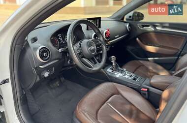 Седан Audi A3 2017 в 