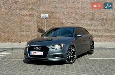 Седан Audi A3 2019 в Одессе