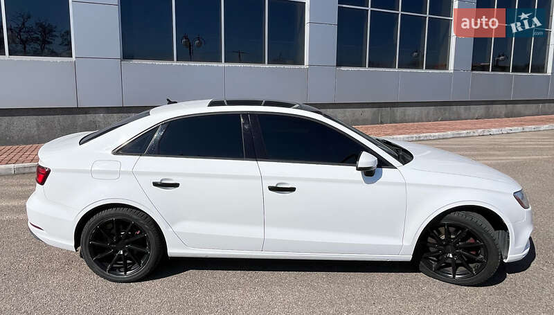 Седан Audi A3 2016 в Белой Церкви