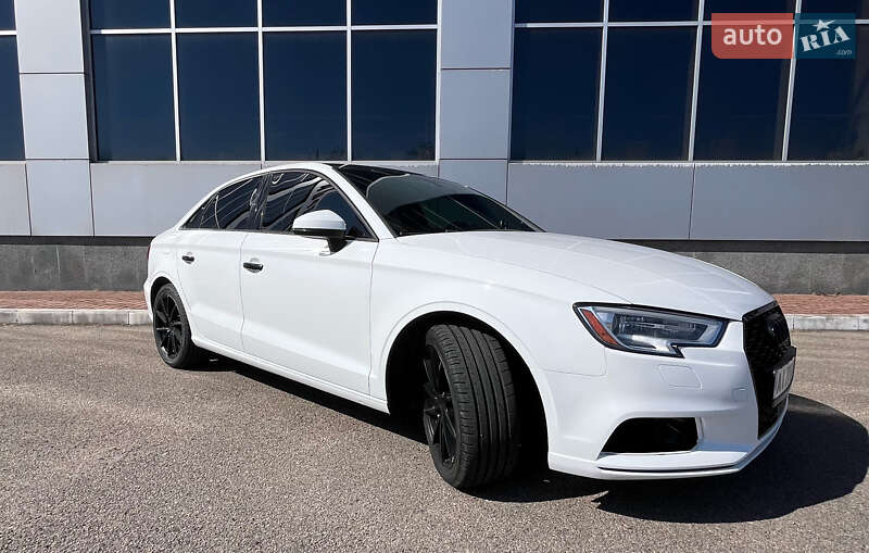 Седан Audi A3 2016 в Белой Церкви