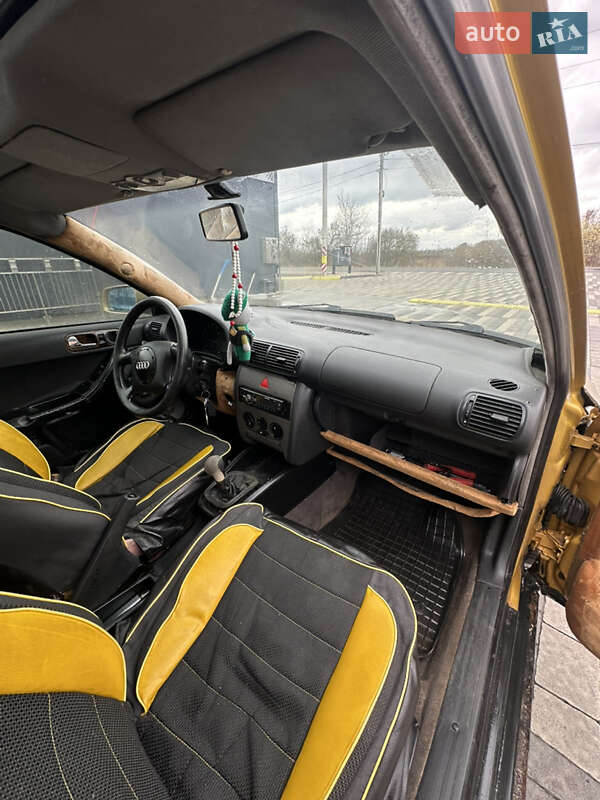 Хэтчбек Audi A3 1997 в Бартатовом
