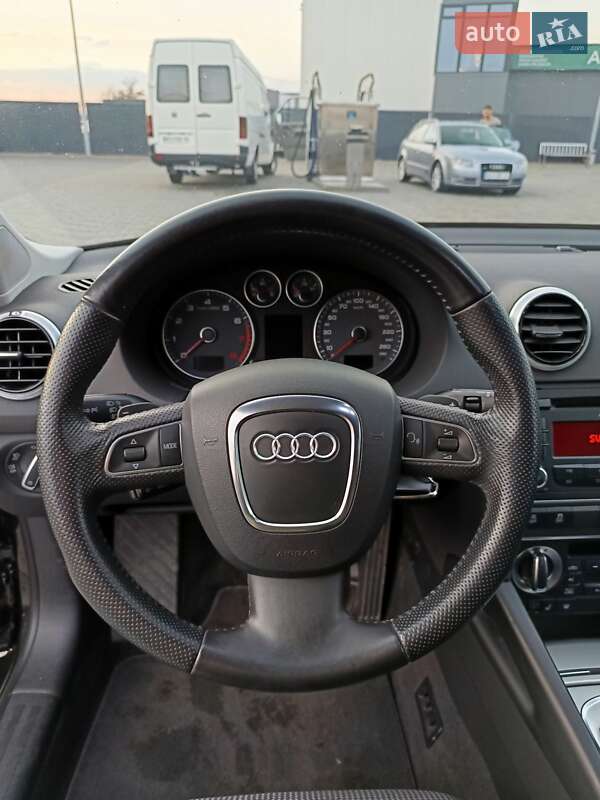 Хэтчбек Audi A3 2012 в Мукачево