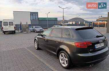 Хэтчбек Audi A3 2012 в 