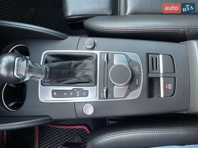 Хетчбек Audi A3 2016 в Харкові